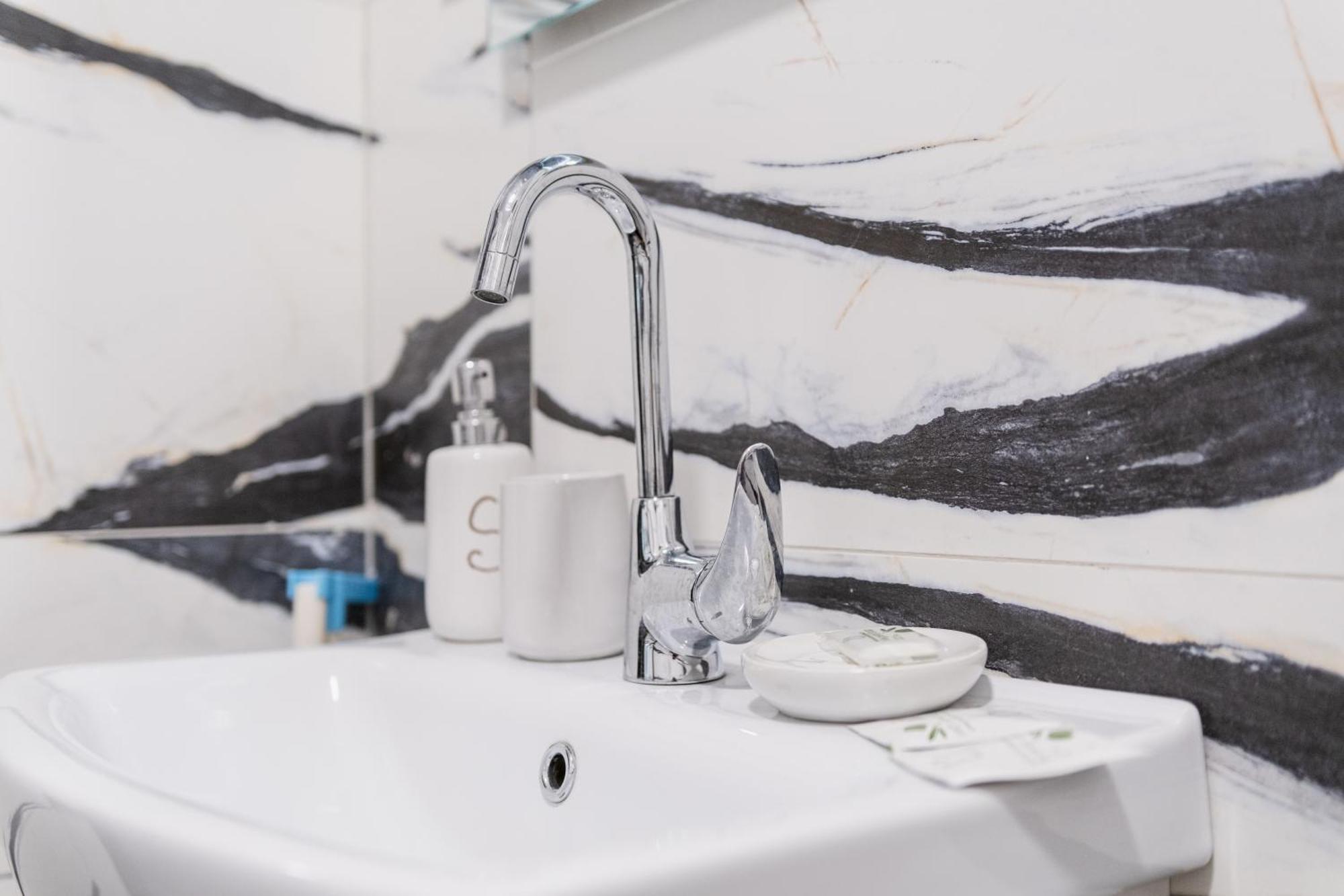 City Center Studio Apartments Пловдив Екстериор снимка