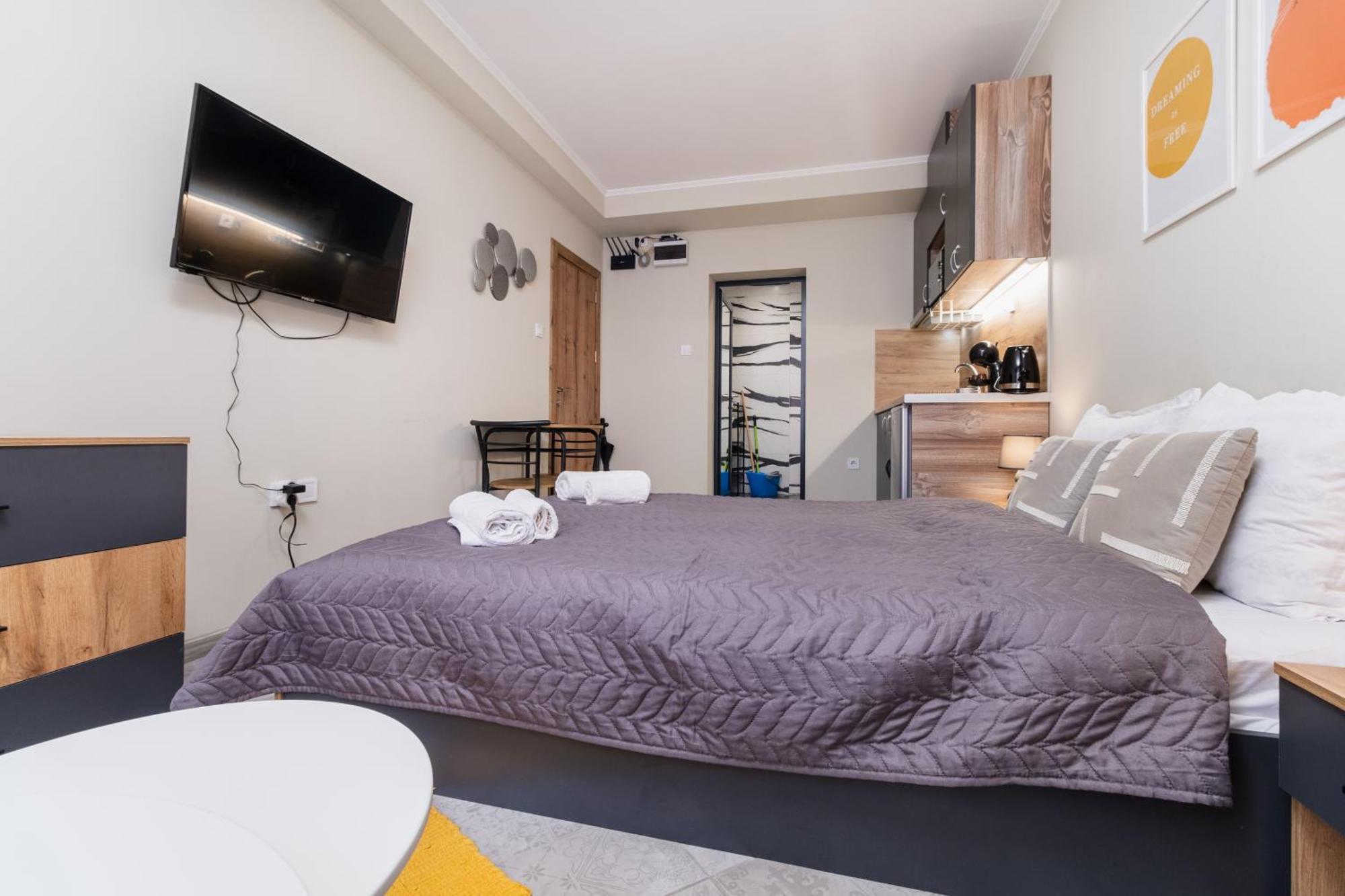 City Center Studio Apartments Пловдив Екстериор снимка
