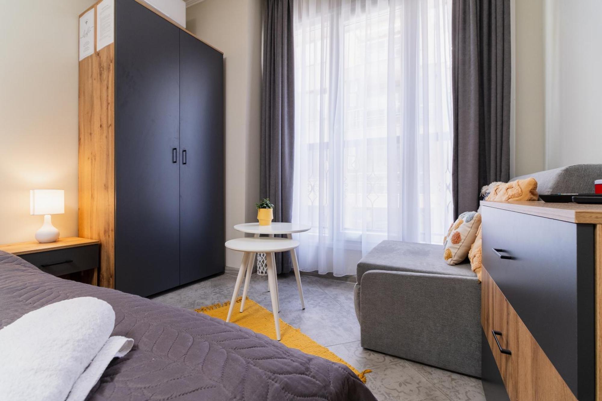 City Center Studio Apartments Пловдив Екстериор снимка