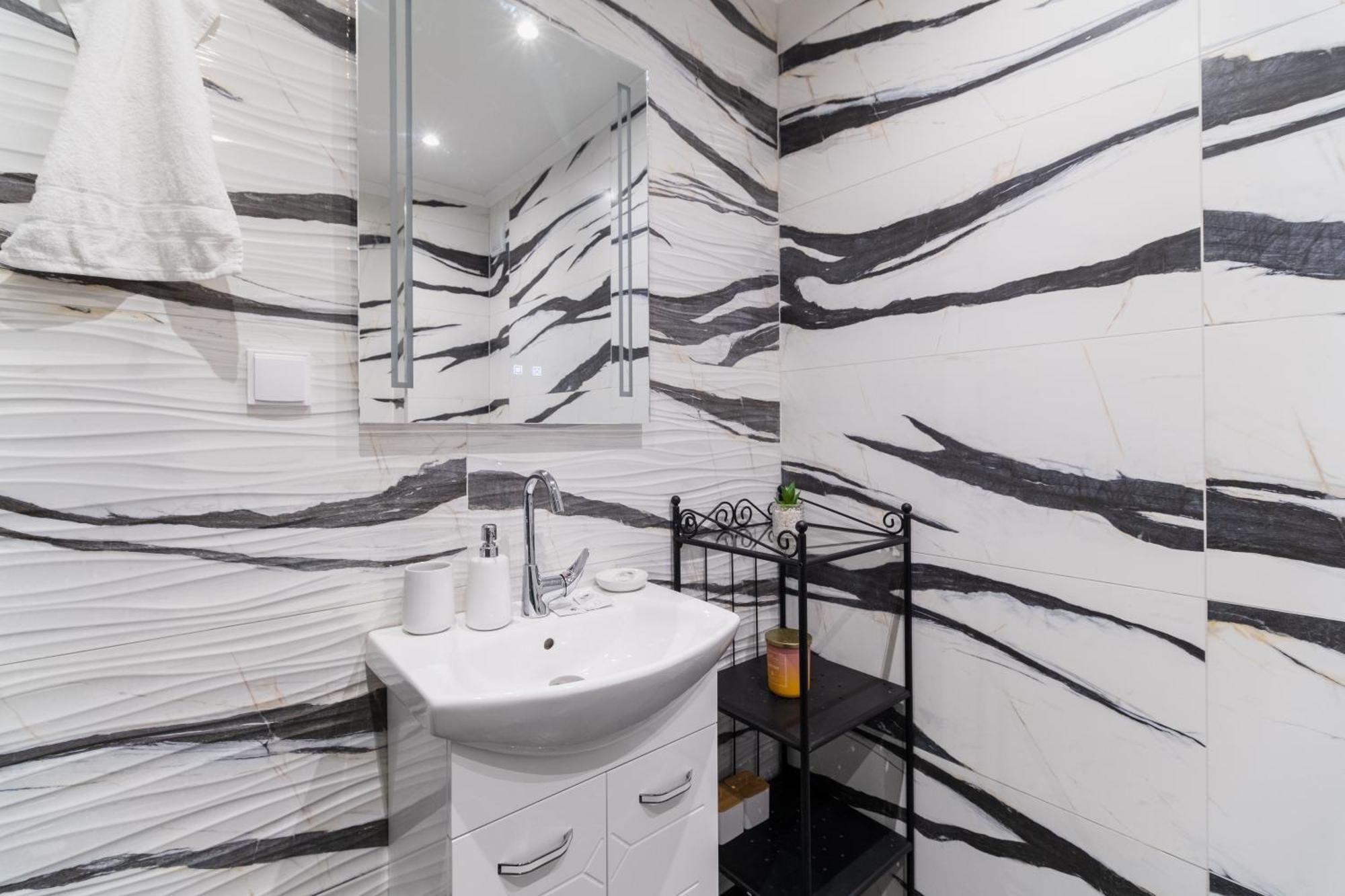 City Center Studio Apartments Пловдив Екстериор снимка